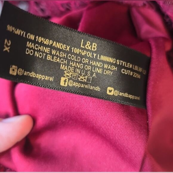 L&B WOMENS LaceTop WITH LINING Burgundy 2X NWT - Picture 4 of 4